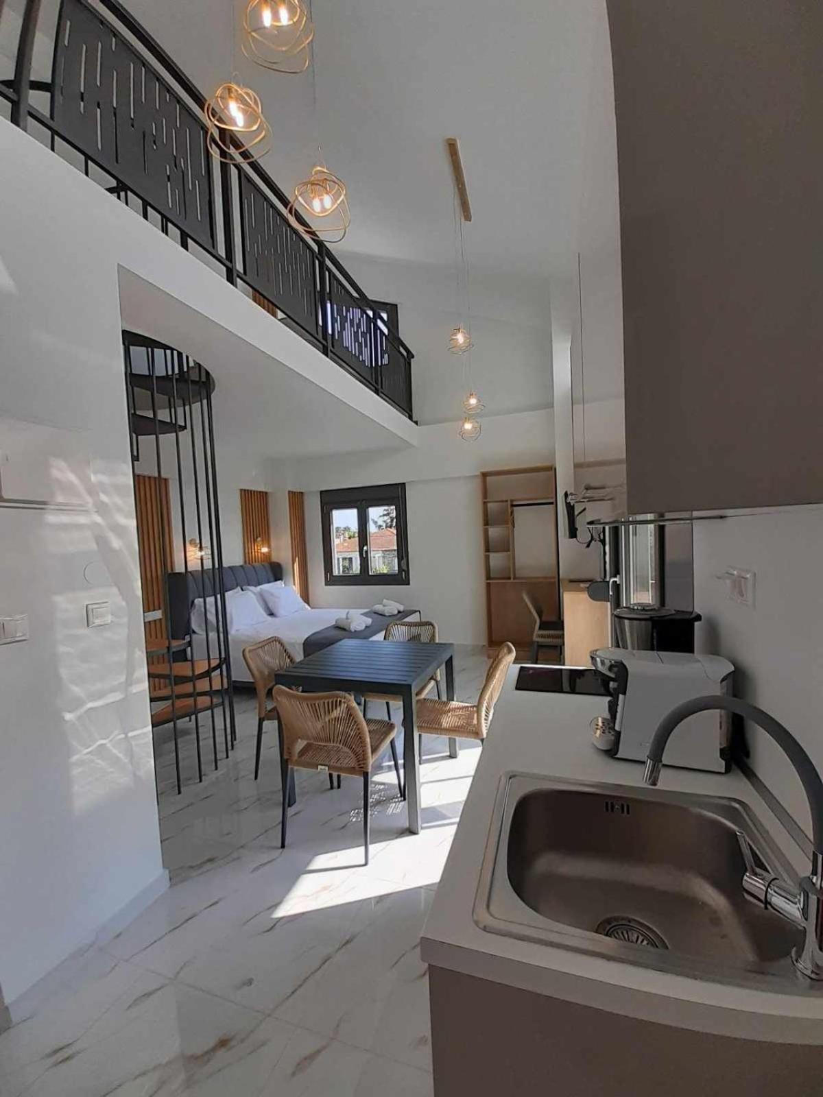 Acta Luxury Rooms نيكيتي المظهر الخارجي الصورة